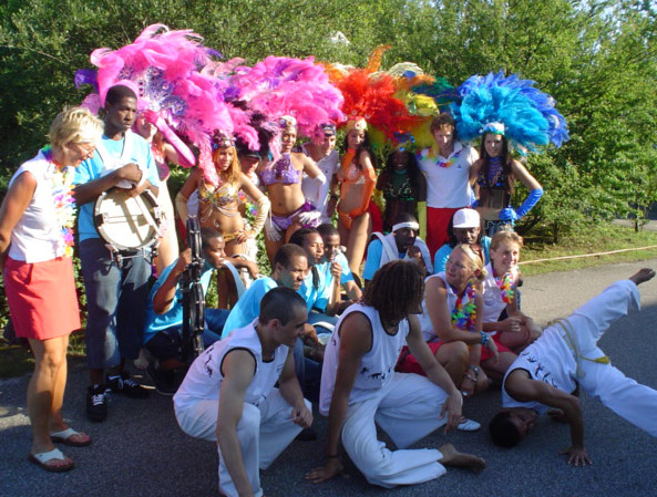 winkelcentrum livemuziek capoeira en samba danseressen